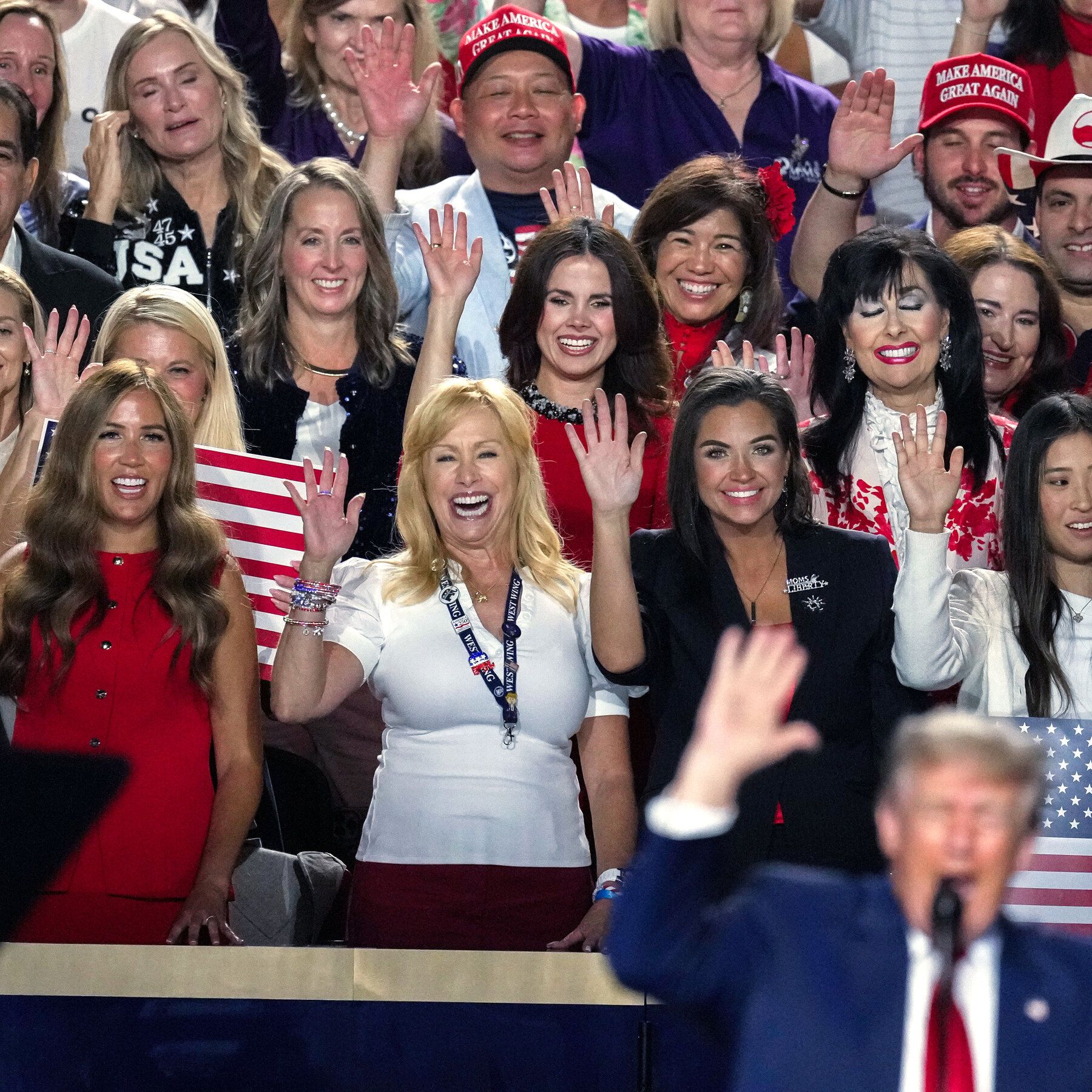 President Trump told supporters at his convention on Thursday night to pledge that they would turn out and vote in the midterms. - nytimes.com