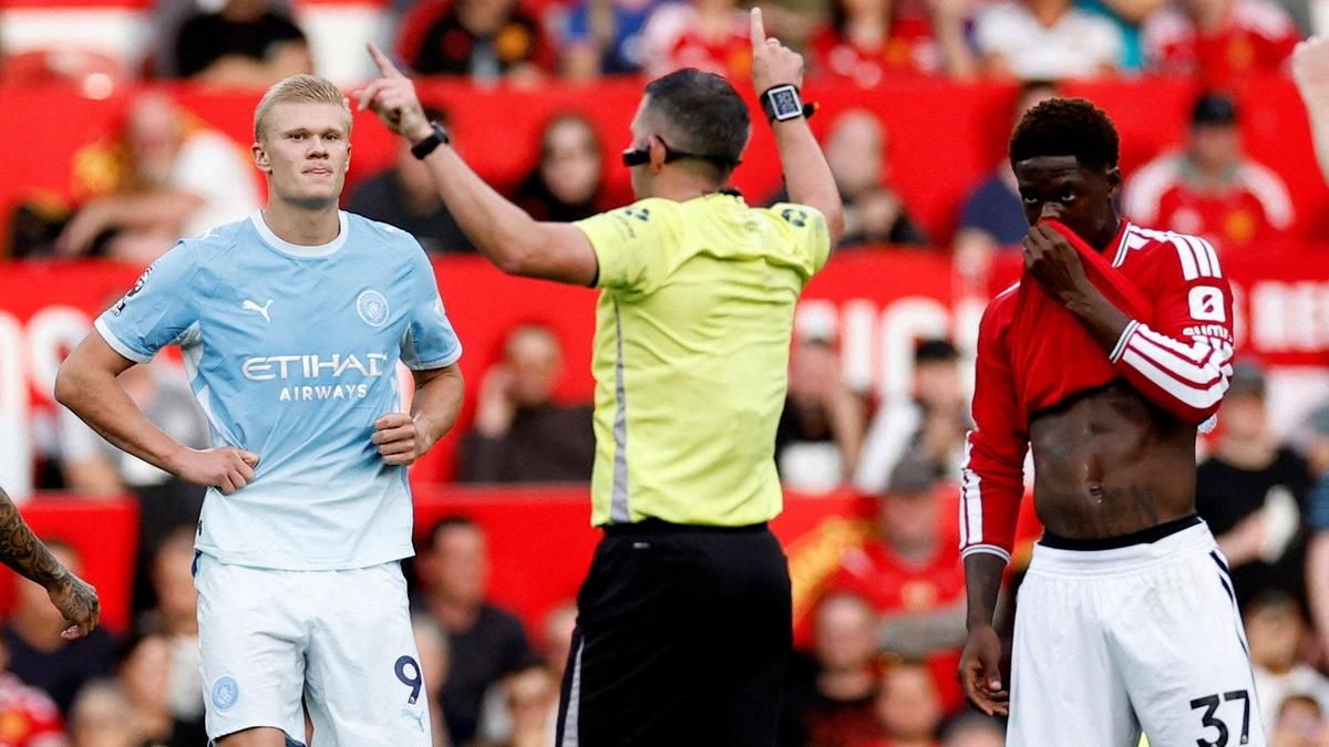 Players contest the Manchester derby at Old Trafford on September 13, 2026 - Reuters
