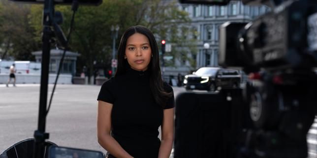 MS NOW White House reporter Akayla Gardner reports near the White House after being denied entry on September 19, 2026. - lemonde.fr