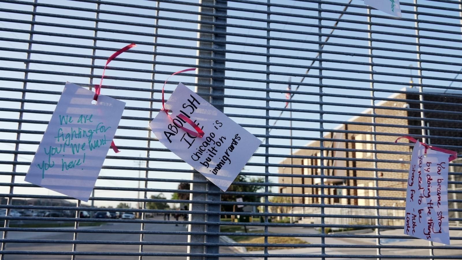 Protesters outside the federal immigration enforcement building in Broadview, Illinois, in September 2025. - AP Photo/Laura Bargfeld