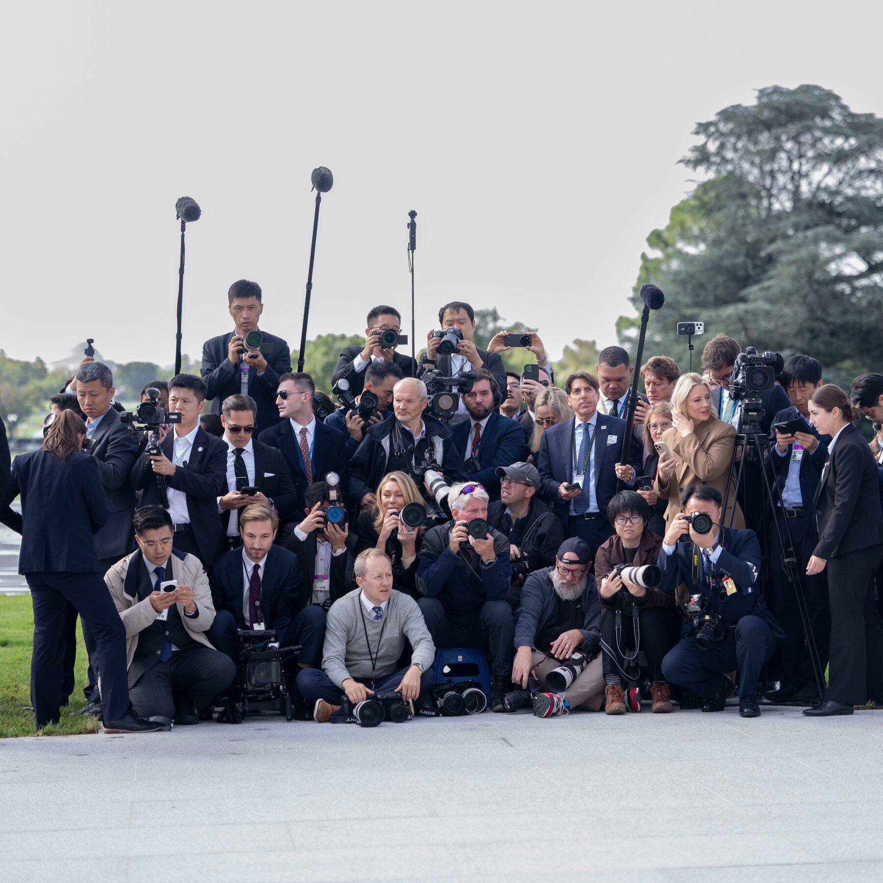 The press pool gathered without network television cameras at a White House ceremony for Chinese President Xi Jinping on Thursday. - The New York Times