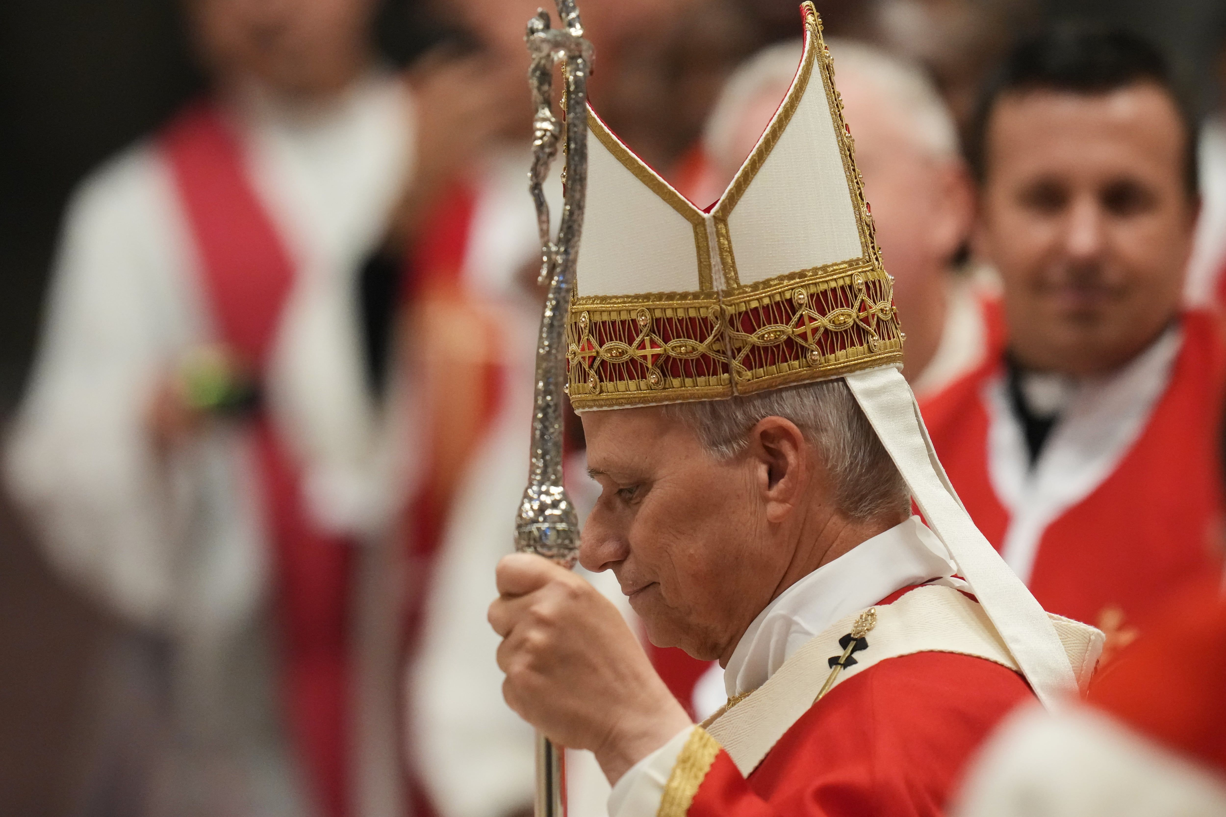 Pope Leo XIV arrives to celebrate a mass in St. Peter's Basilica at the Vatican, Thursday, Oct.8, 2026, for the annual opening of the academic year at pontifical universities, joining Rome's 22 pontifical institutions and numerous others worldwide. (AP Photo/Gregorio Borgia) - theglobeandmail.com