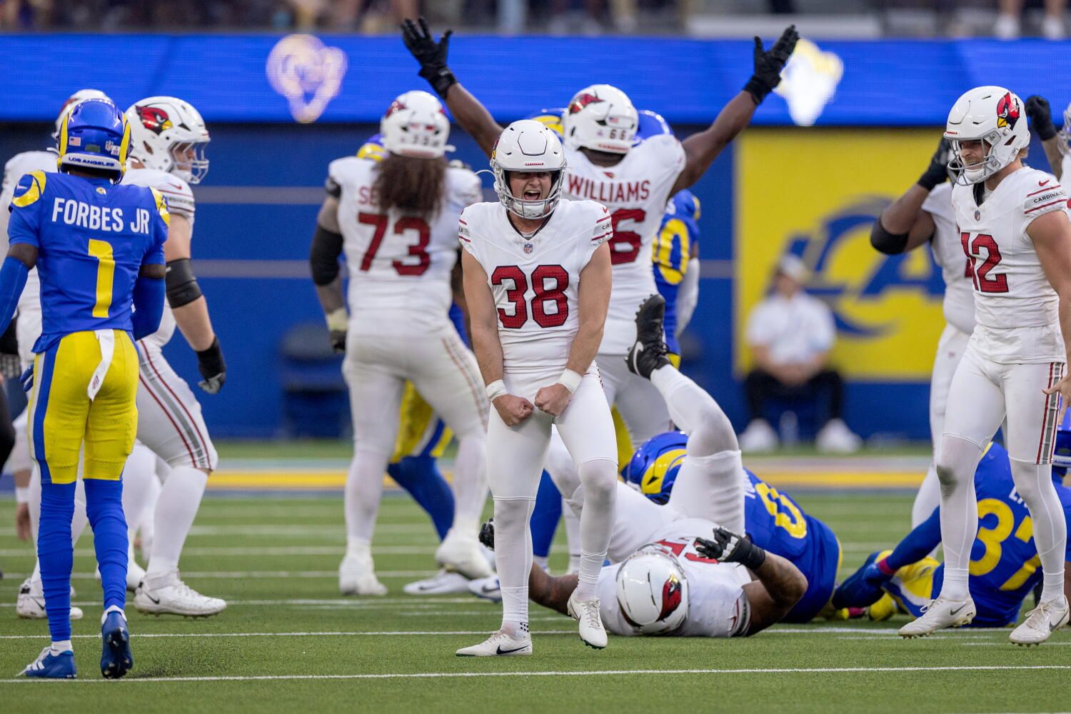 Inglewood, CA - October 18: Arizona Cardinals place kicker Chad Ryland (38) celebrates after kicking the game winning field goal against the Los Angeles Rams after an NFL football game at Sofi Stadium on Sunday, Oct. 18, 2026 in Inglewood, CA. (Eric Thayer / Los Angeles Times) - latimes.com