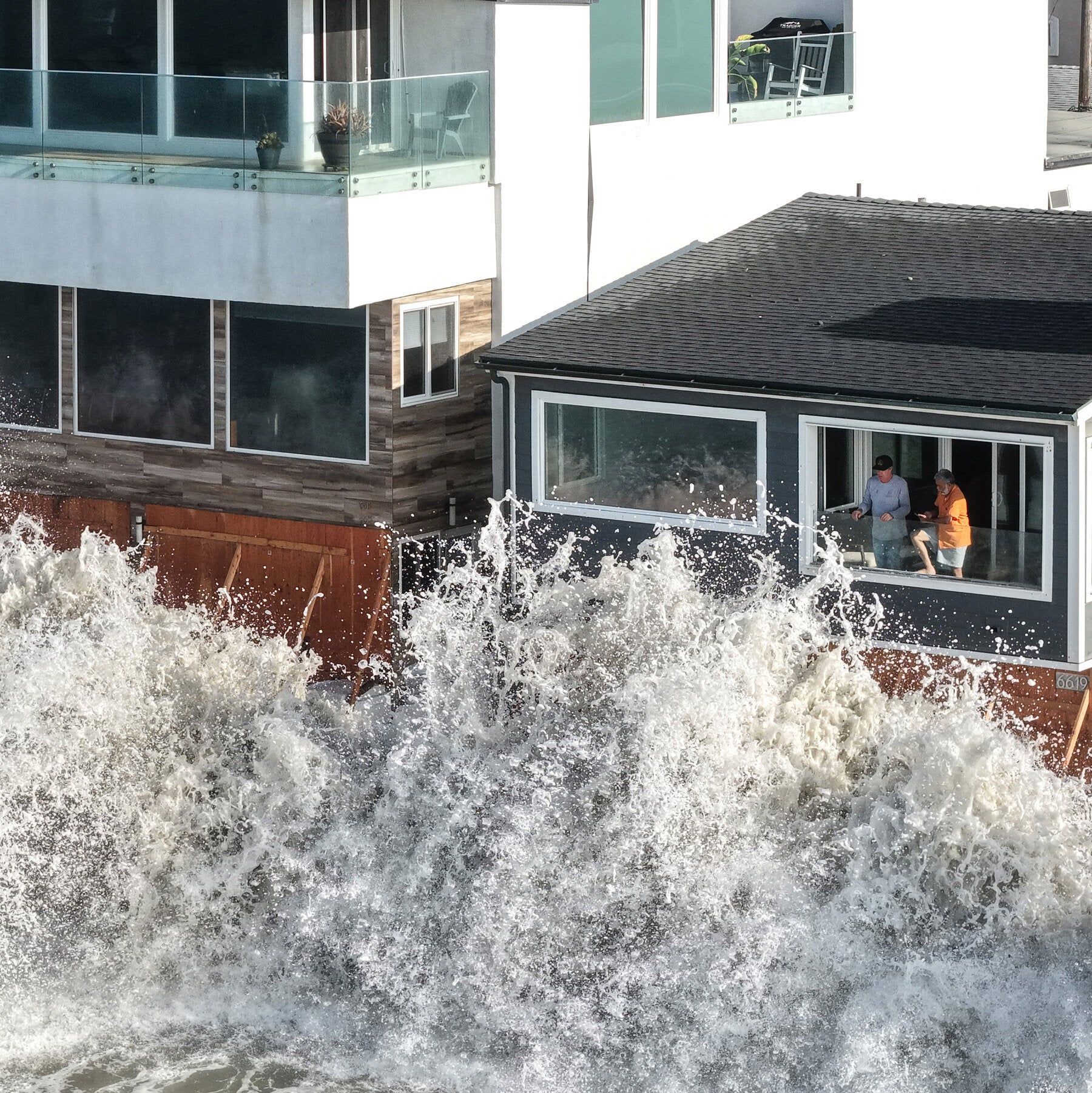 The report finds that without major intervention, as much as three-quarters of California’s beaches could disappear — either seasonally or permanently — by 2100 because of coastal erosion. - nytimes.com